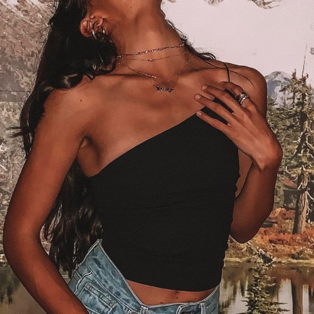 Princess Polly - Black One Shoulder/Asymmetrical Top - 6